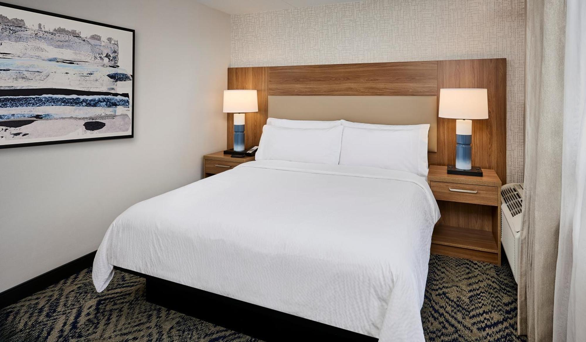 Candlewood Suites Burlington Conference Centre By Ihg Exteriör bild